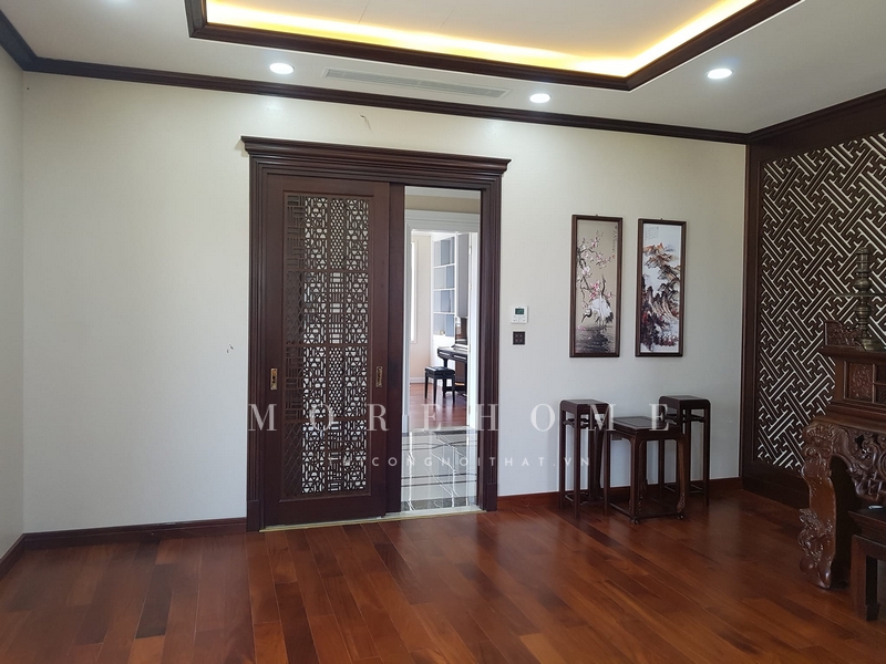 Thi công nội thất mang tới một diện mạo mới cho không gian, hỗ trợ cho quá trình sử dụng sinh hoạt của chủ nhân, không gian sống thoải mái, thẩm mỹ cao